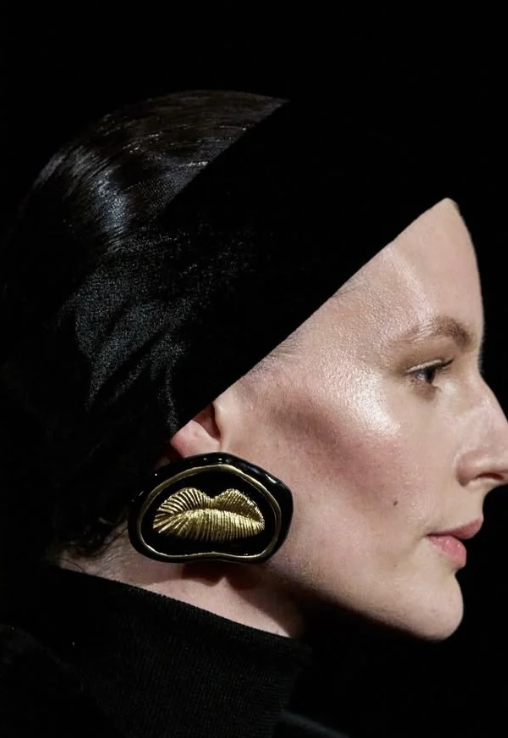 Accessories Guide: February Vintage Issue